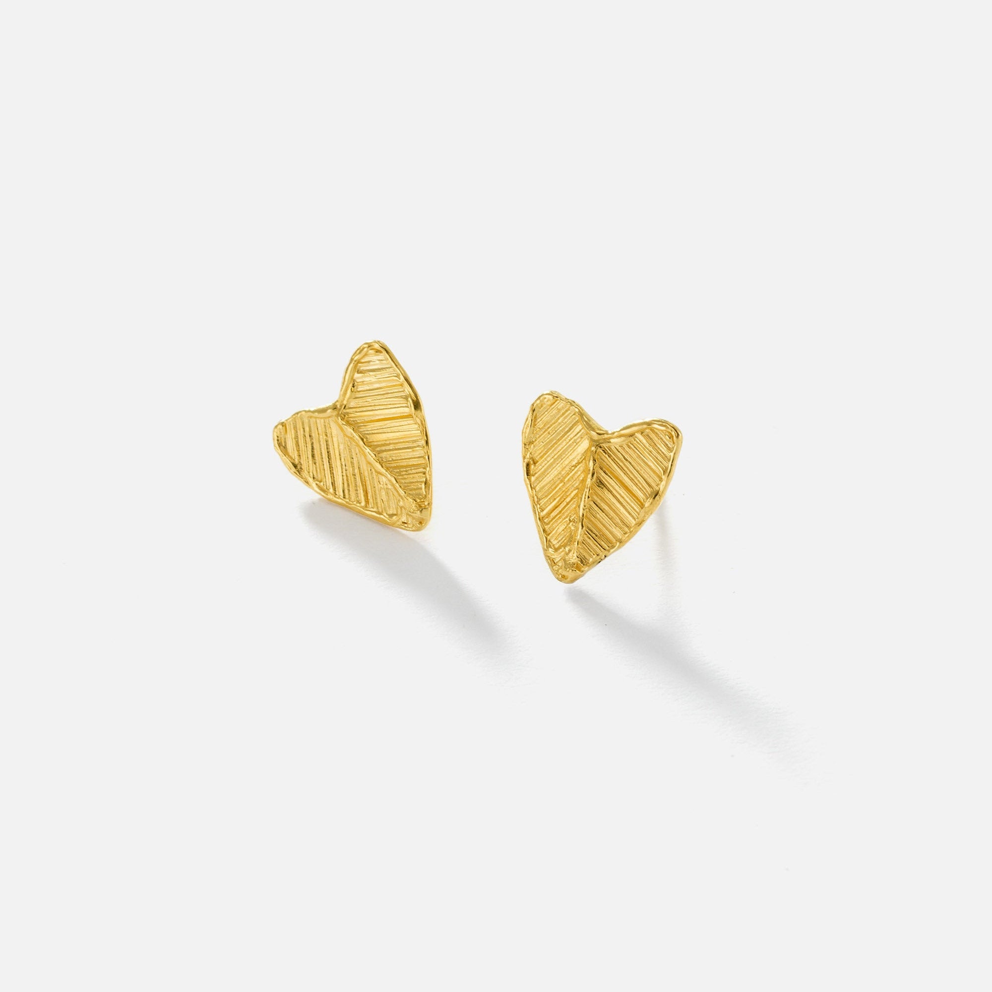 HEART studs in Medium