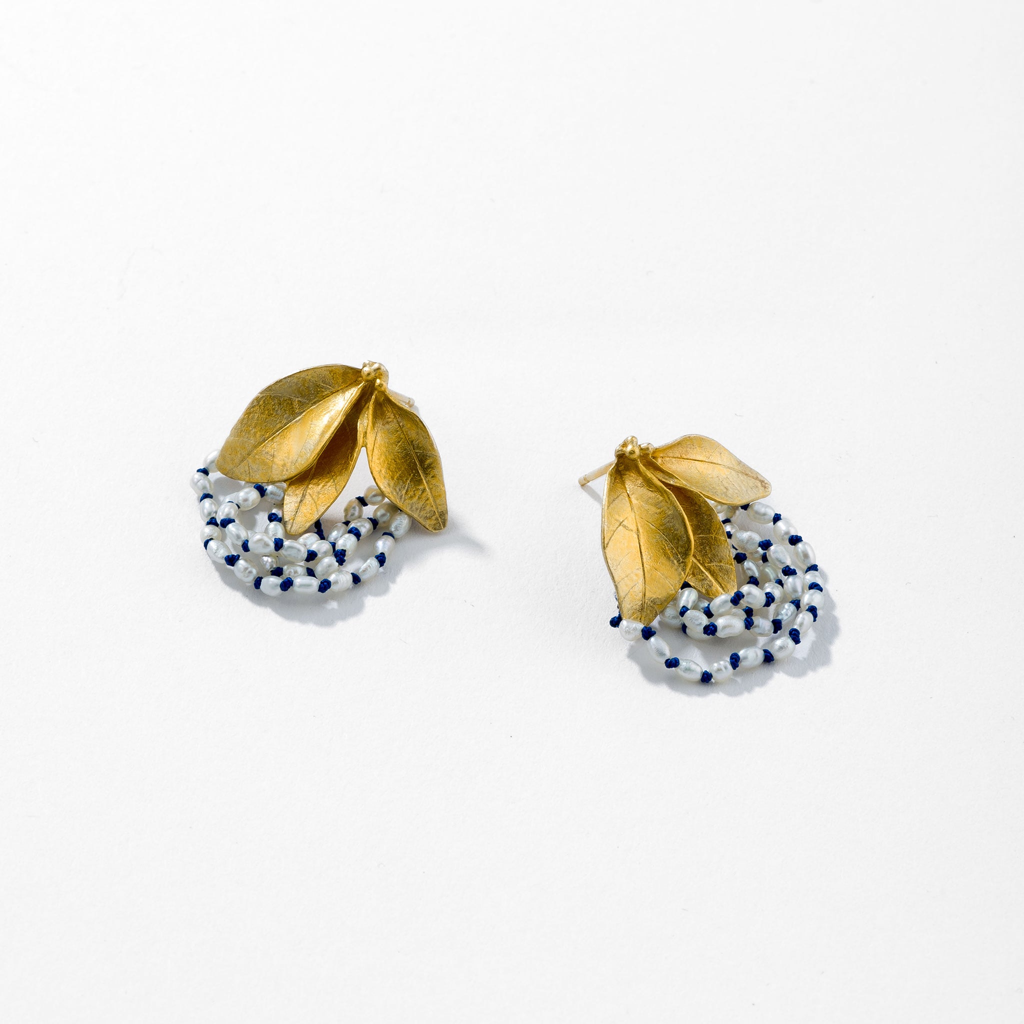 AURA earrings, deep blue