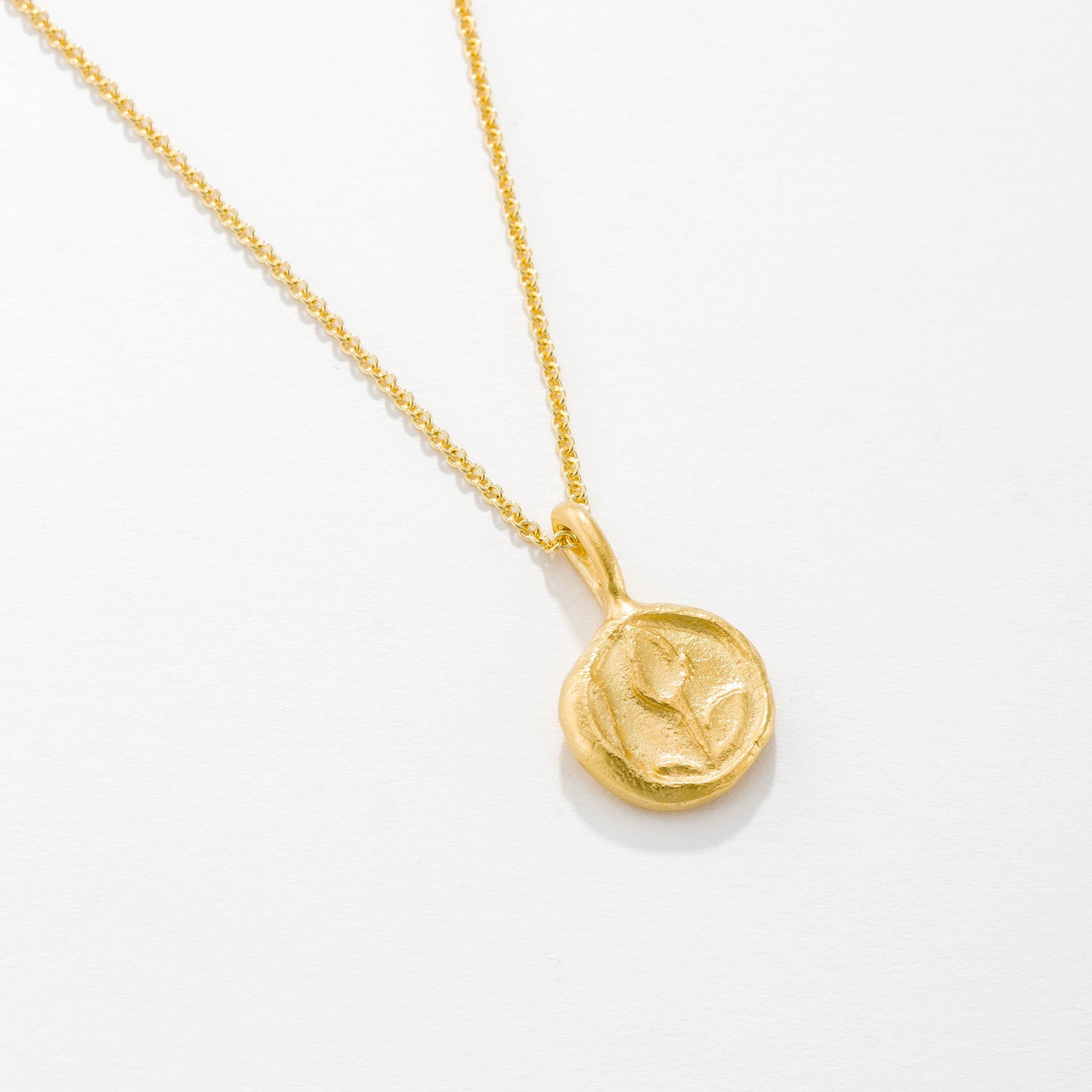 FLORAL MOTIF pendant