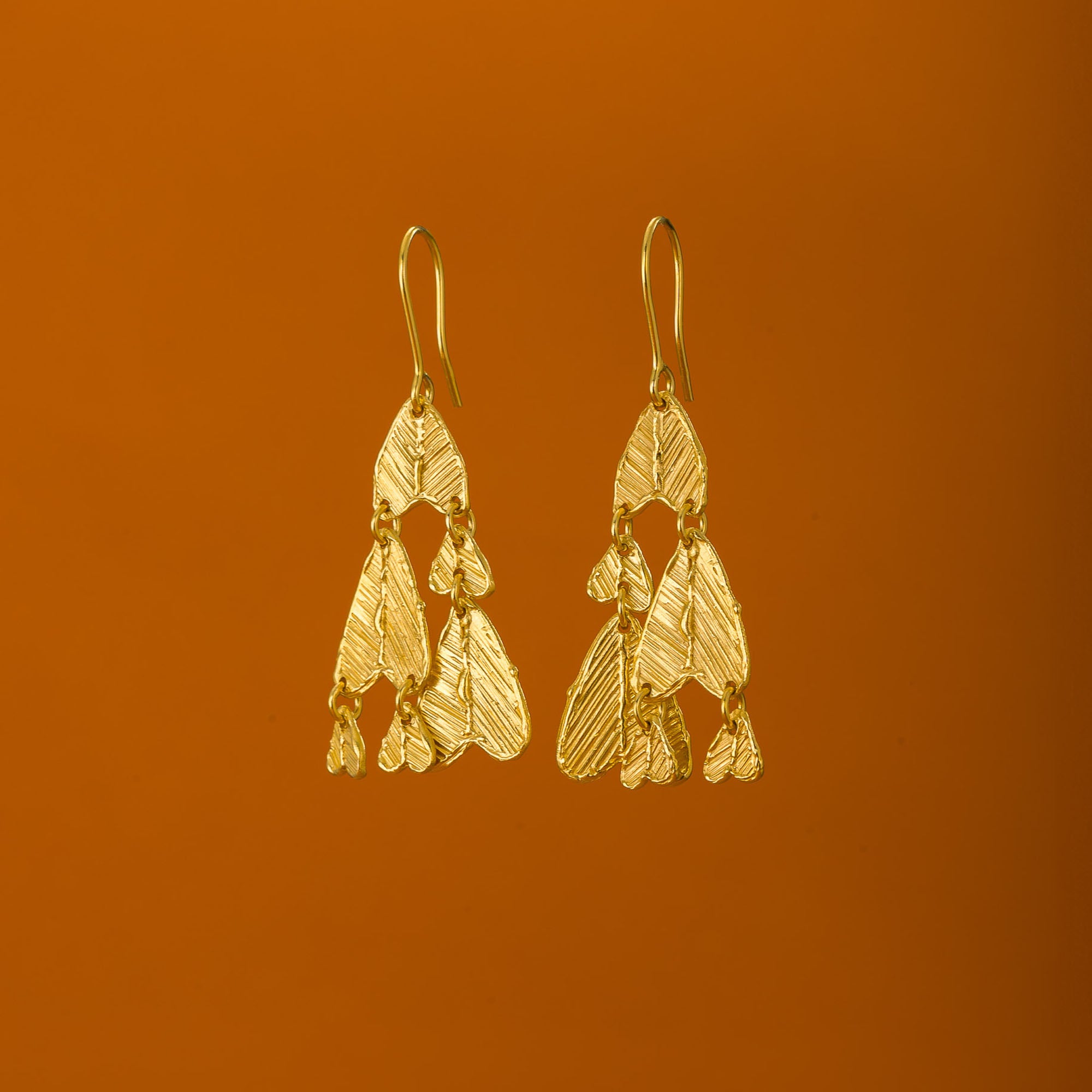 HEARTS DROP earrings