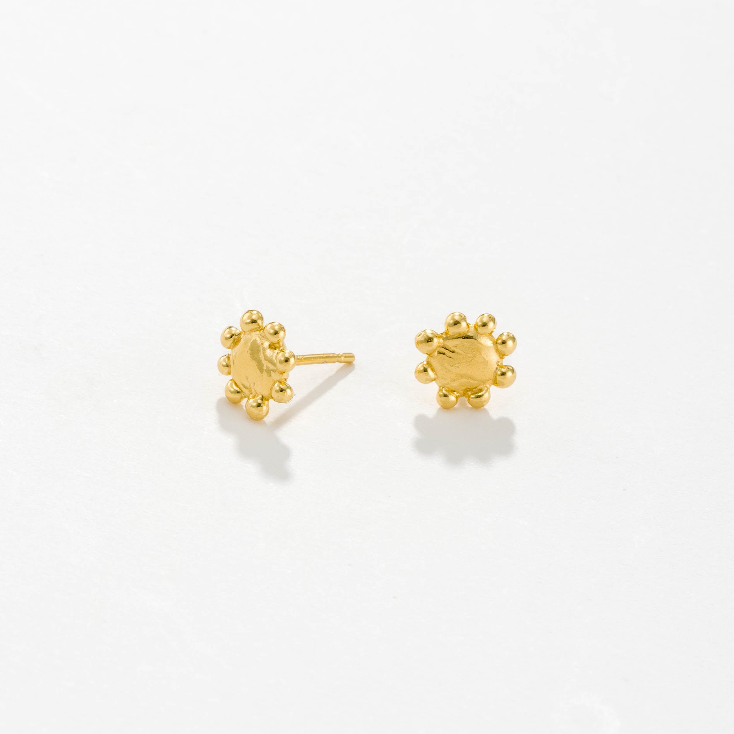 Little SUN studs