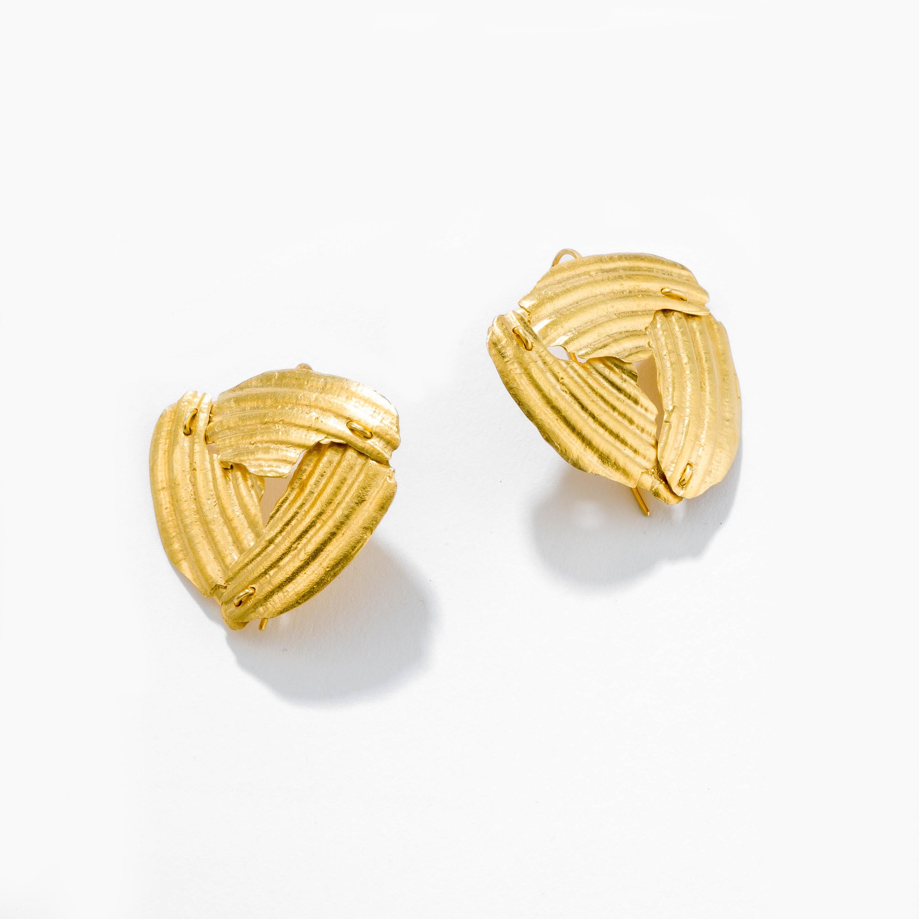 SEA SHELL TRIAD * NISO earrings