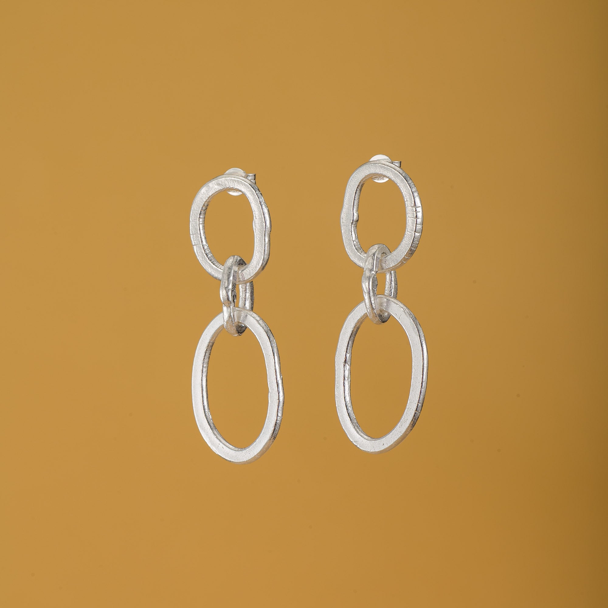 OVAL LINKS earrings