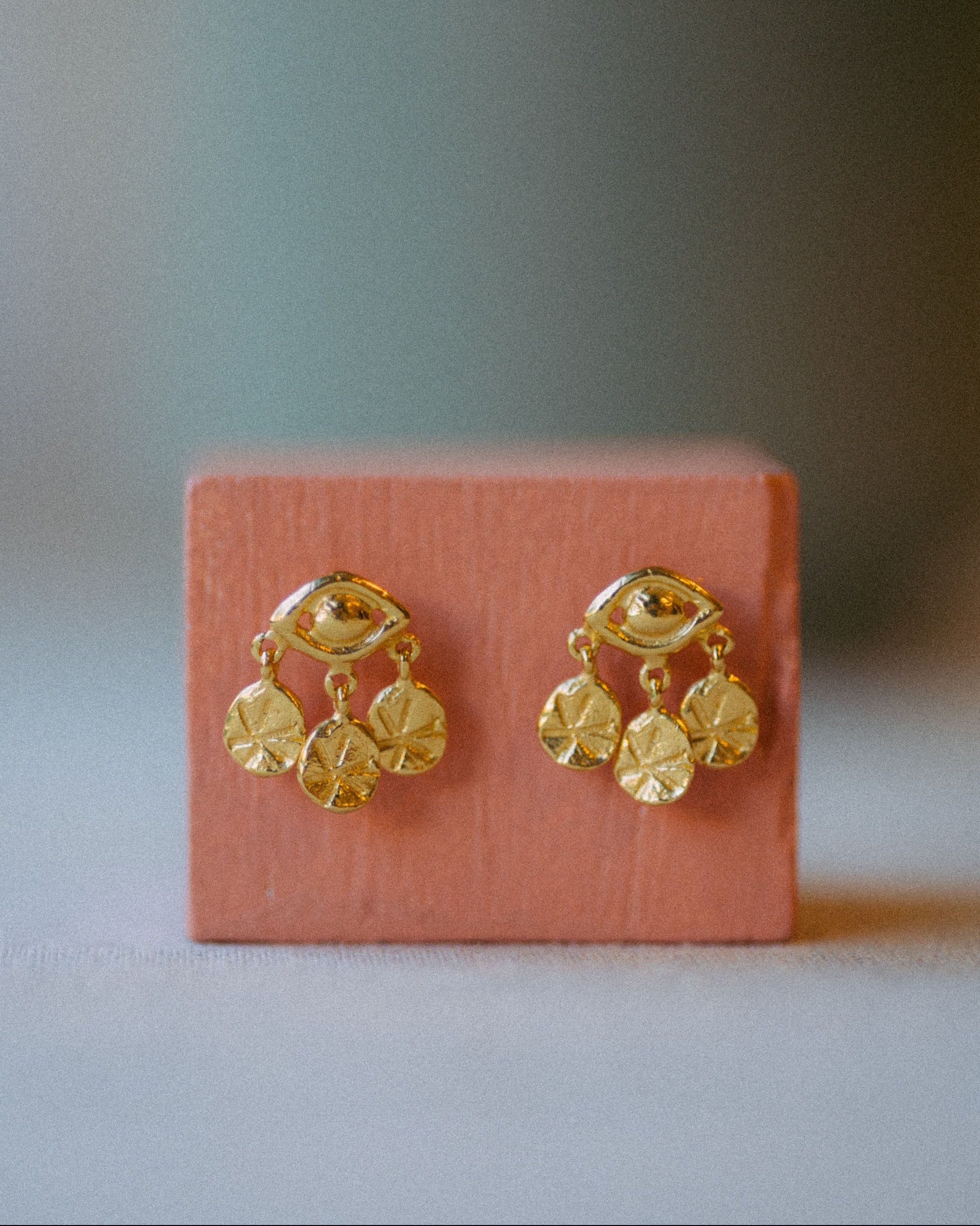 Starry Eyes Studs in Gold Plated Silver
