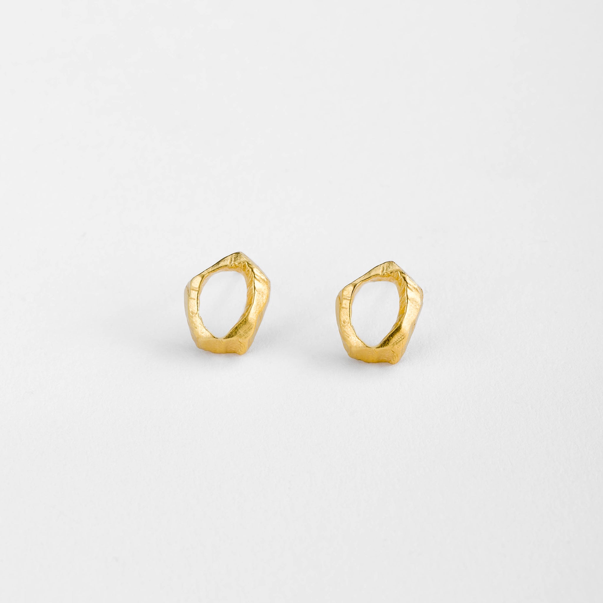 FRAGMENTS STUDS gold vermeil